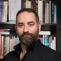 Gabriel J. Martn, pionero de psicologa afirmativa gay