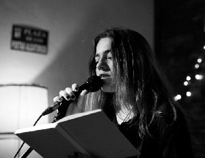 Adriana Rocha presenta LA RABIA Y LA PIEL