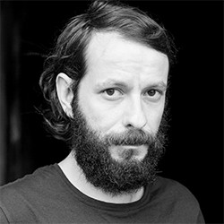 Manuel Astur presenta 